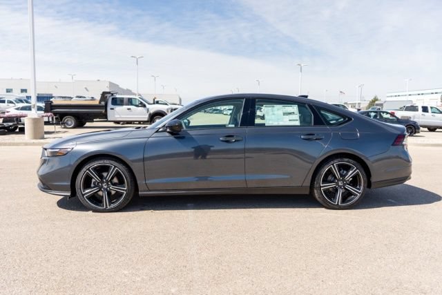 Used 2026 Honda Accord SE image 4