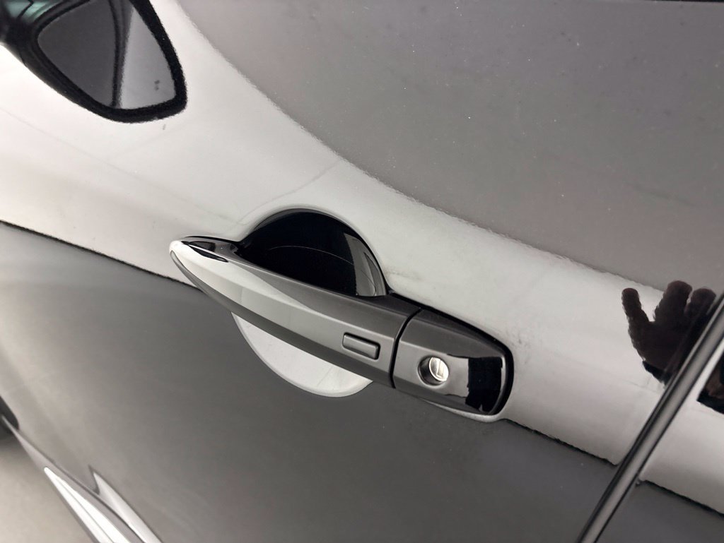 New 2026 Nissan Pathfinder Platinum w/ Cargo Package FWD image 2