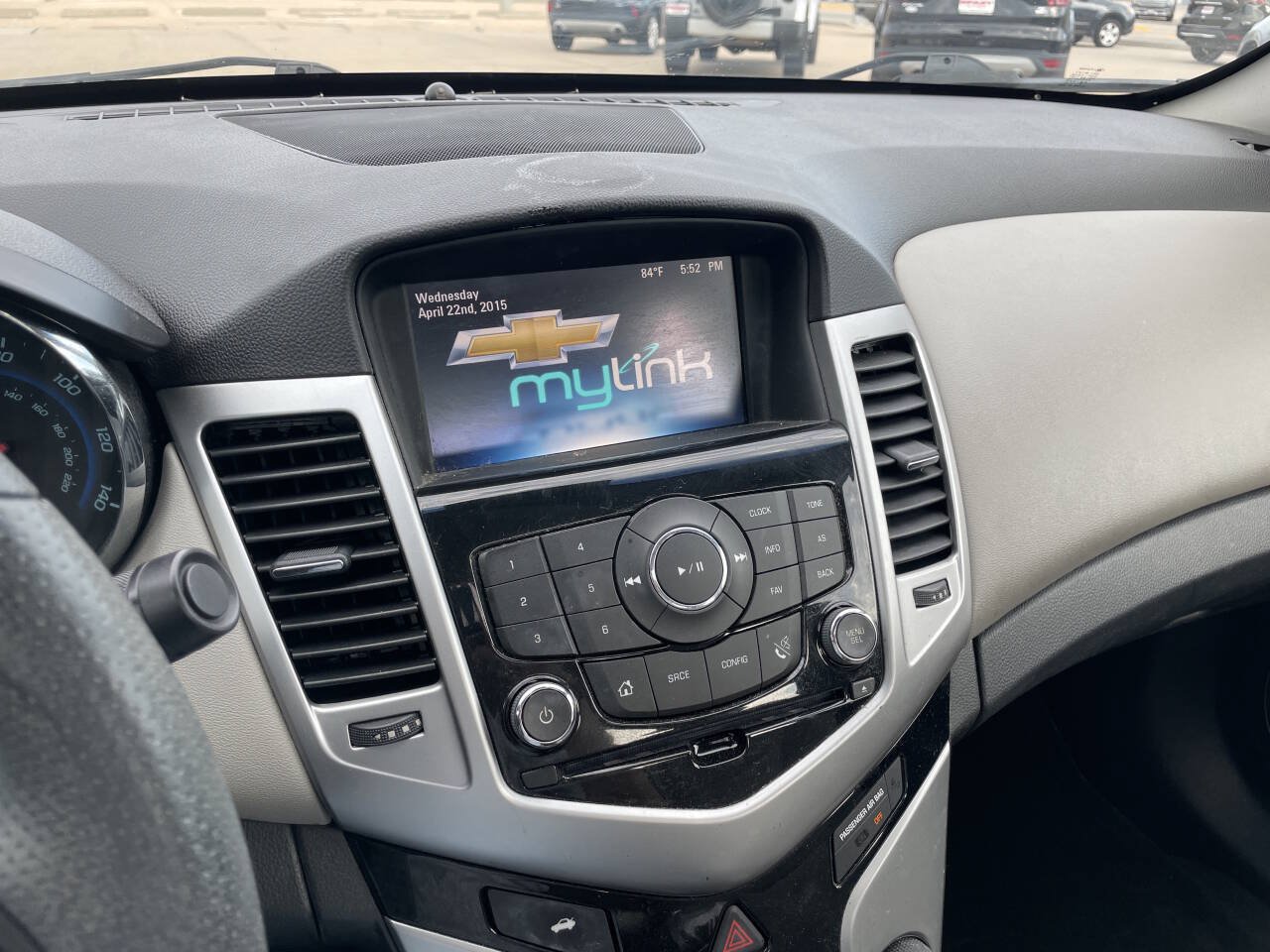 Used 2015 Chevrolet Cruze LT w/ Sun And Sound Package FWD image 20