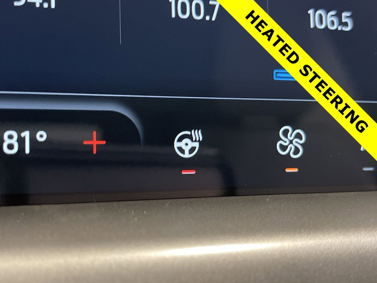 New 2025 Ford Escape SE w/ Class II Trailer Tow Package image 32
