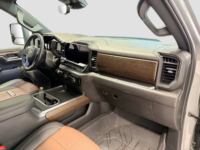 Certified 2025 Chevrolet Silverado 3500 High Country w/ High Country Premium Package AWD/4WD image 24