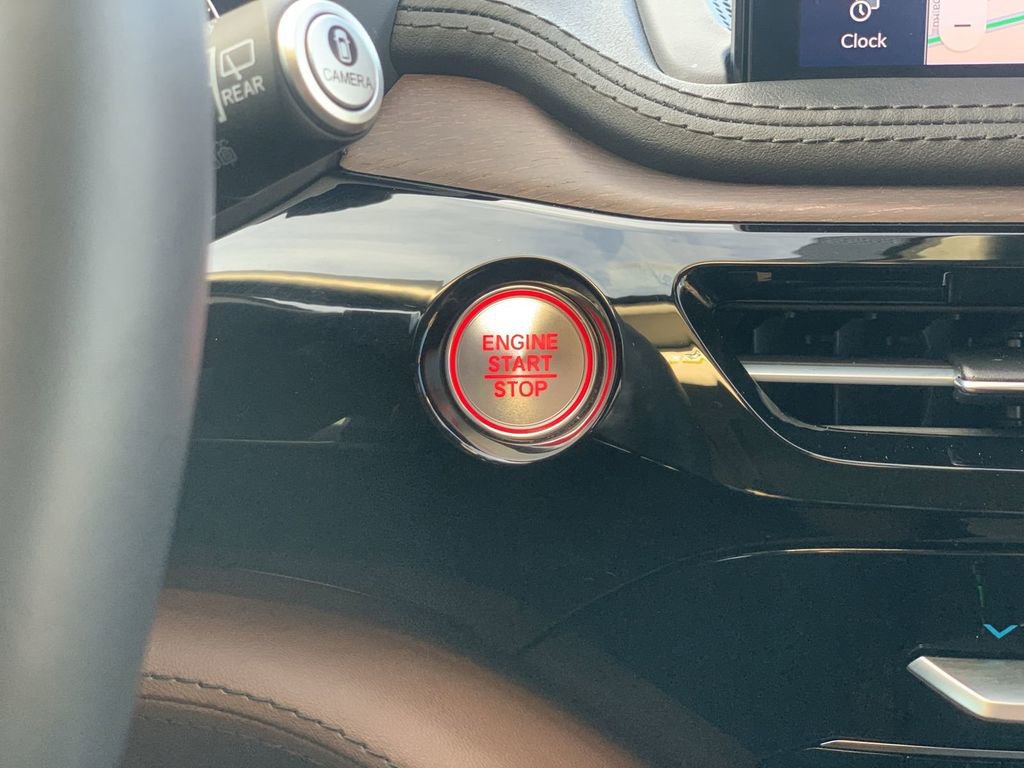 Used 2025 Acura MDX w/ Advance Package image 14