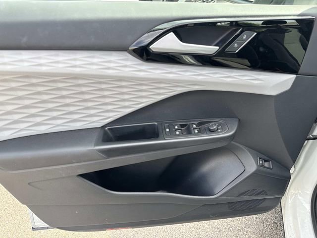 Certified 2022 Volkswagen Taos S image 12