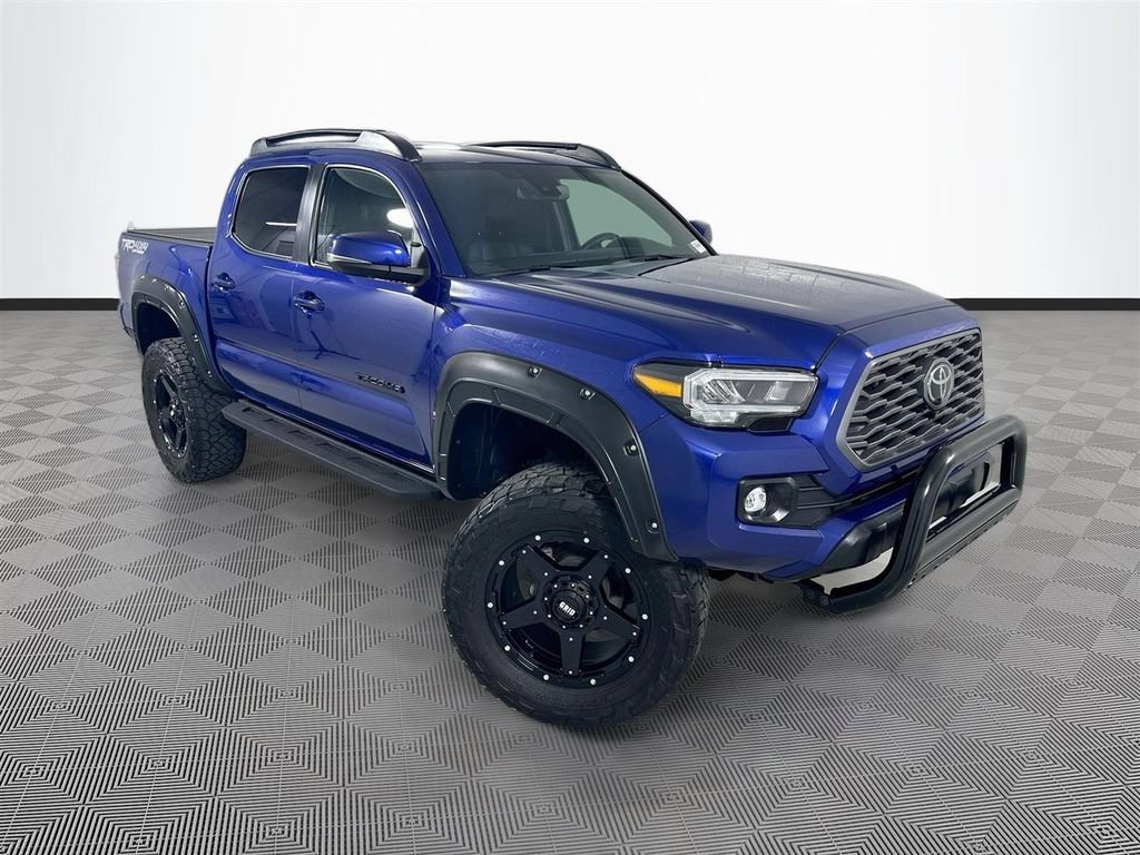 Used 2022 Toyota Tacoma TRD Off-Road w/ TRD Premium Off Road Package AWD/4WD image 1