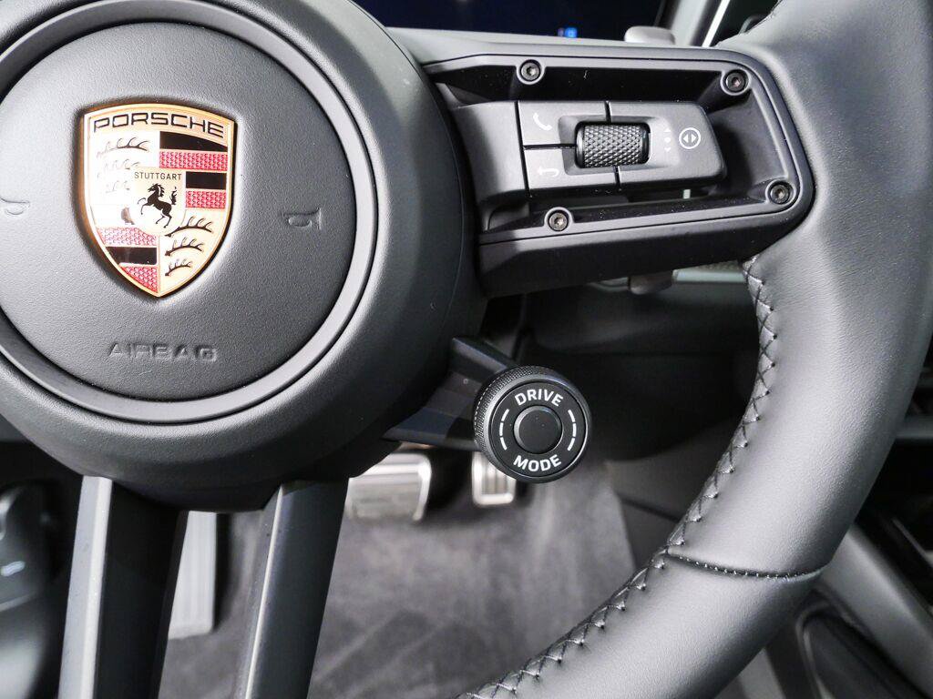 New 2026 Porsche Cayenne S AWD/4WD image 11