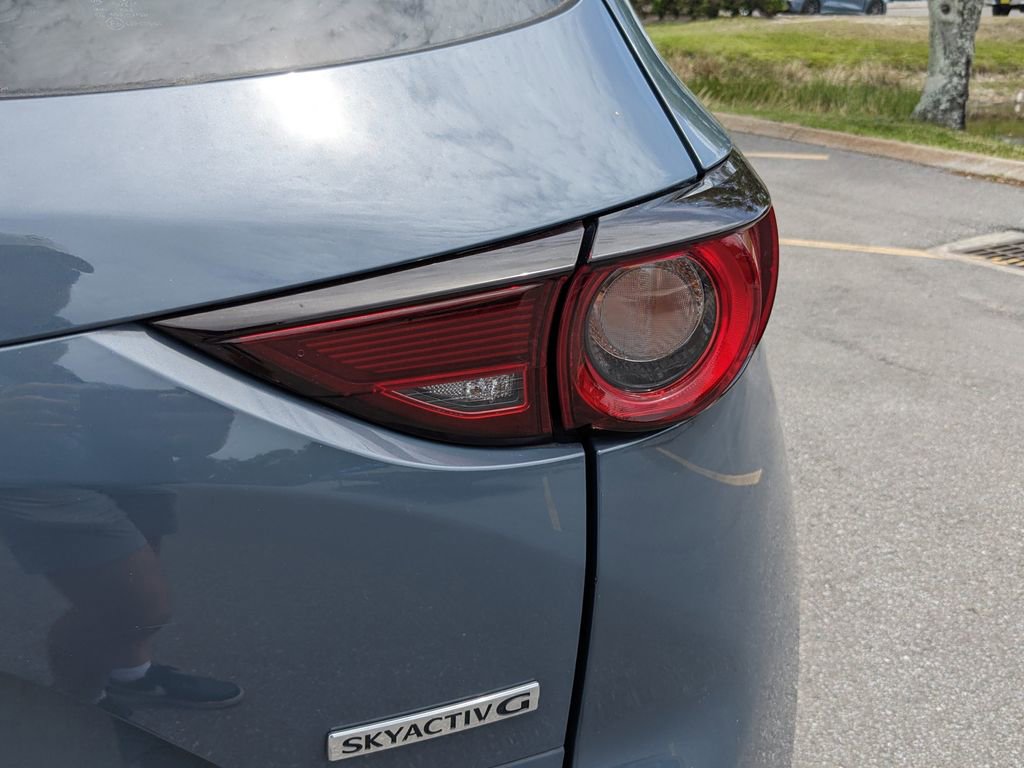 Used 2021 MAZDA CX-5 Carbon Edition image 12