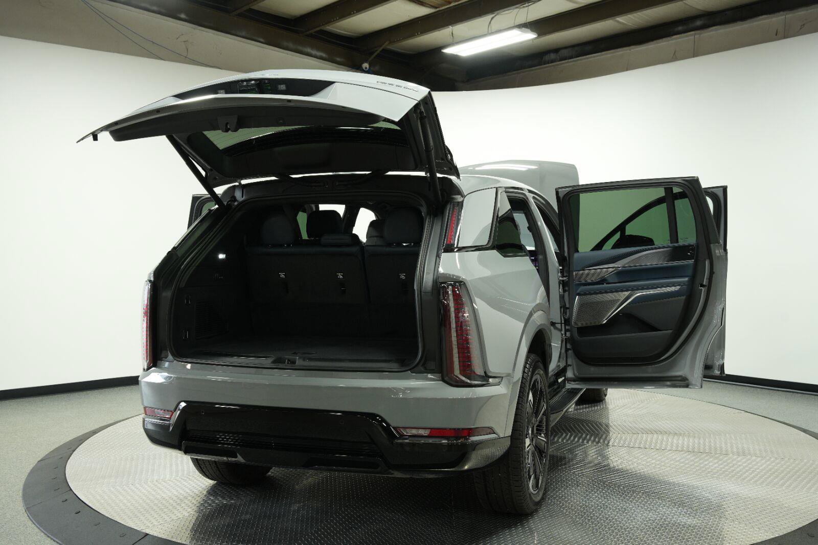 Certified 2026 Cadillac Escalade IQ Sport 2 AWD/4WD image 14