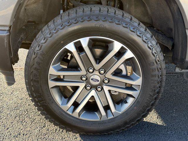 Used 2022 Ford F150 Lightning Pro w/ Max Trailer Tow Package image 17