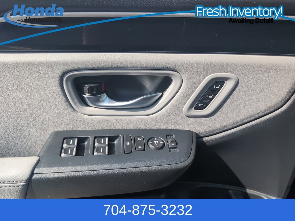 Used 2024 Honda Pilot Touring image 25