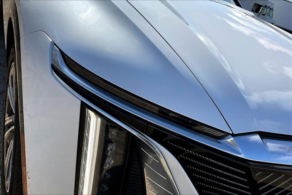 Used 2024 Cadillac Lyriq Luxury image 32