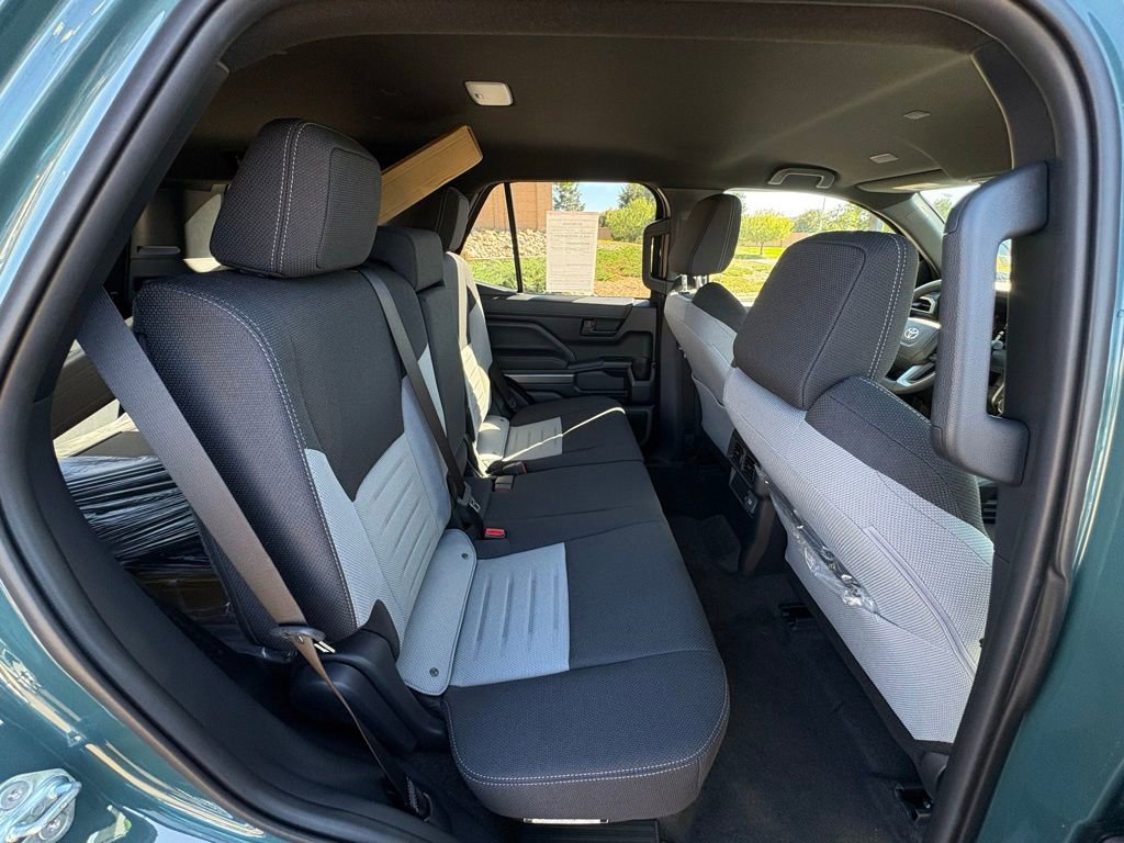 Used 2025 Toyota 4Runner TRD Off-Road image 34