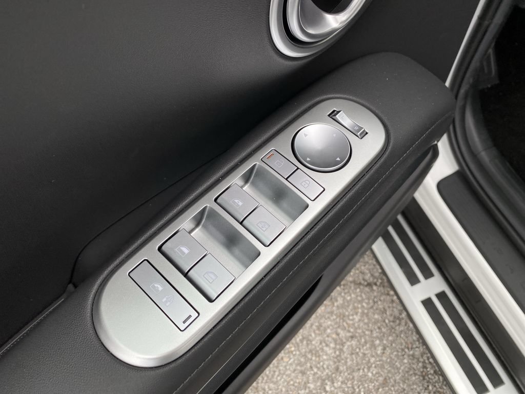 New 2026 Hyundai Palisade FWD Hybrid image 18