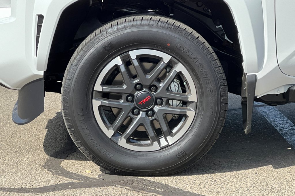 Certified 2026 Toyota Tacoma TRD Sport w/ TRD Sport Upgrade Package AWD/4WD image 34