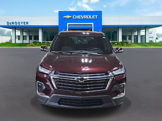 Used 2023 Chevrolet Traverse LT w/ LPO, Floor Liner Package FWD image 3