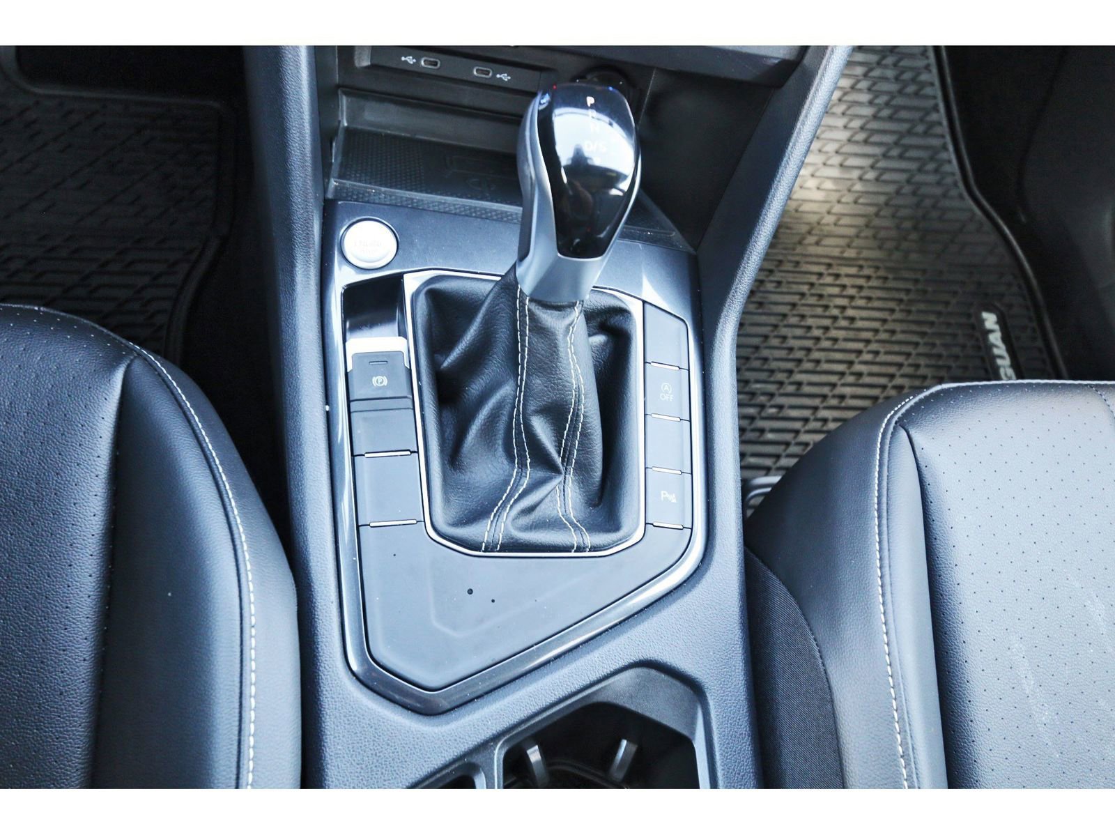 Used 2024 Volkswagen Tiguan SE R-Line w/ MDO Package, Three-Row image 29