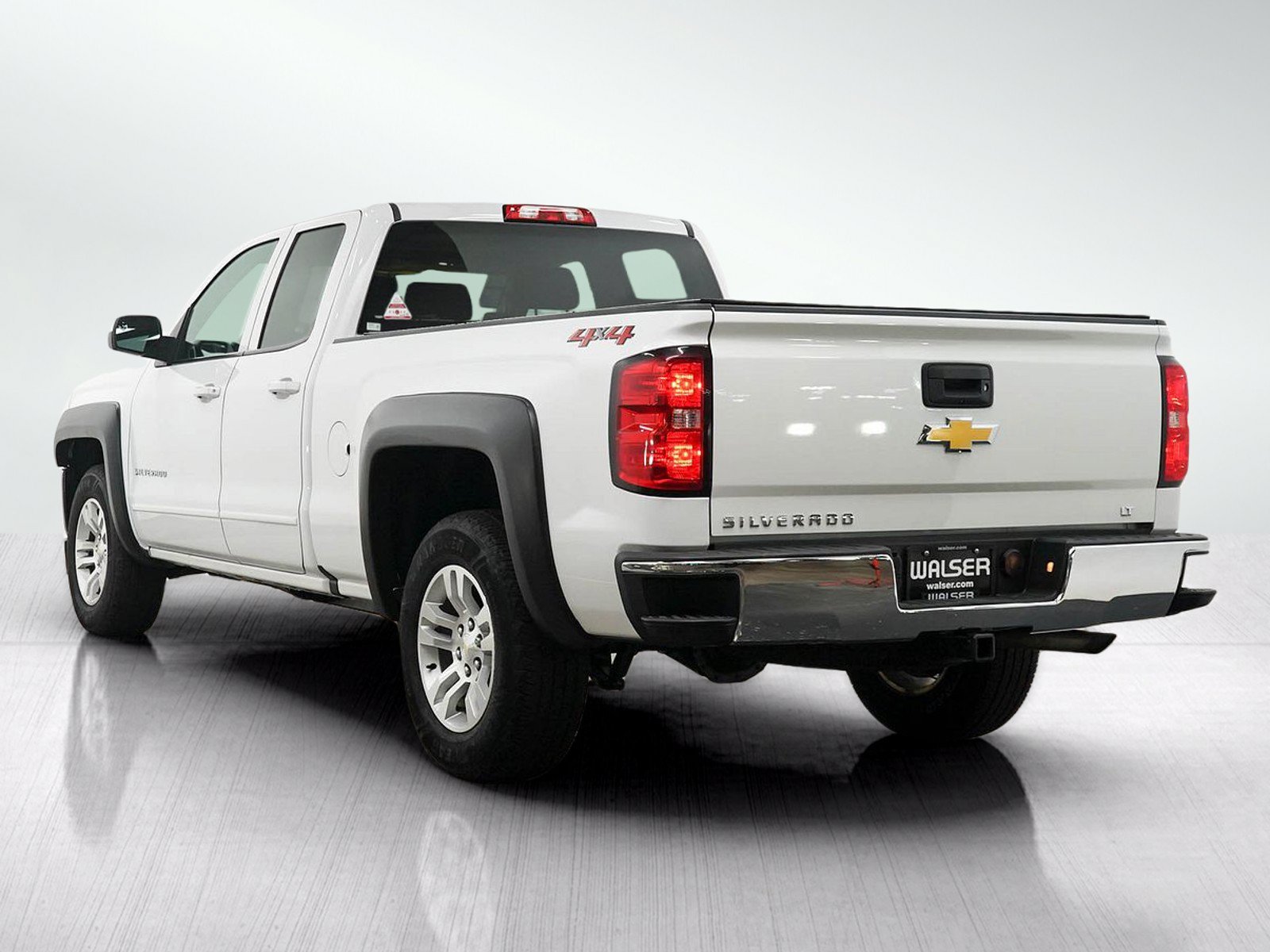 Used 2018 Chevrolet Silverado 1500 LT w/ All Star Edition AWD/4WD image 3