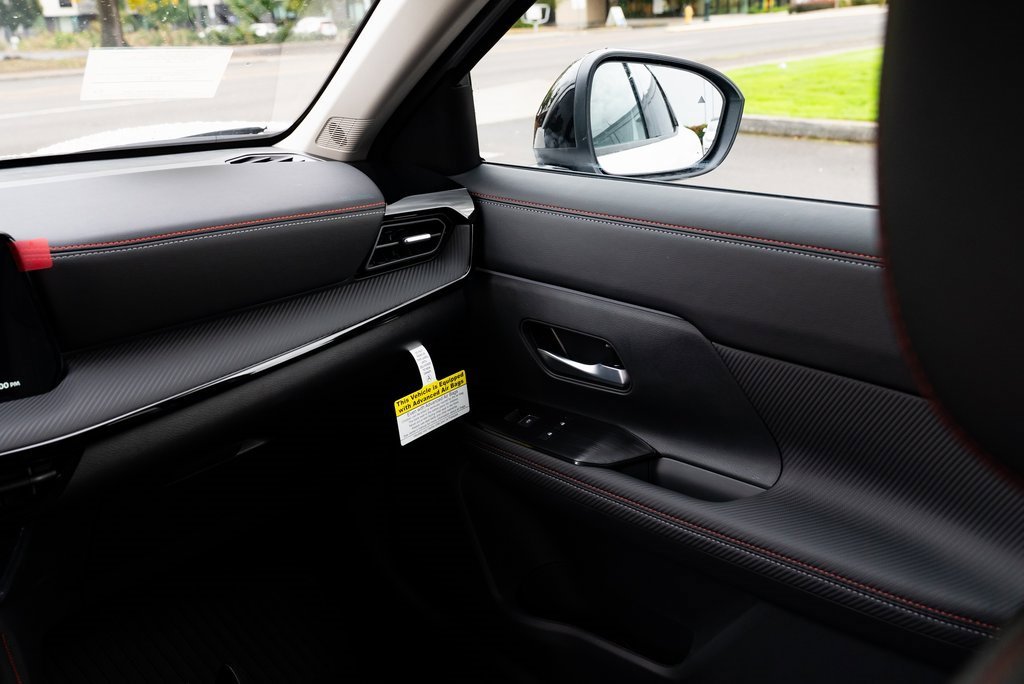 New 2026 Nissan Kicks SR w/ Cold Weather Package image 10