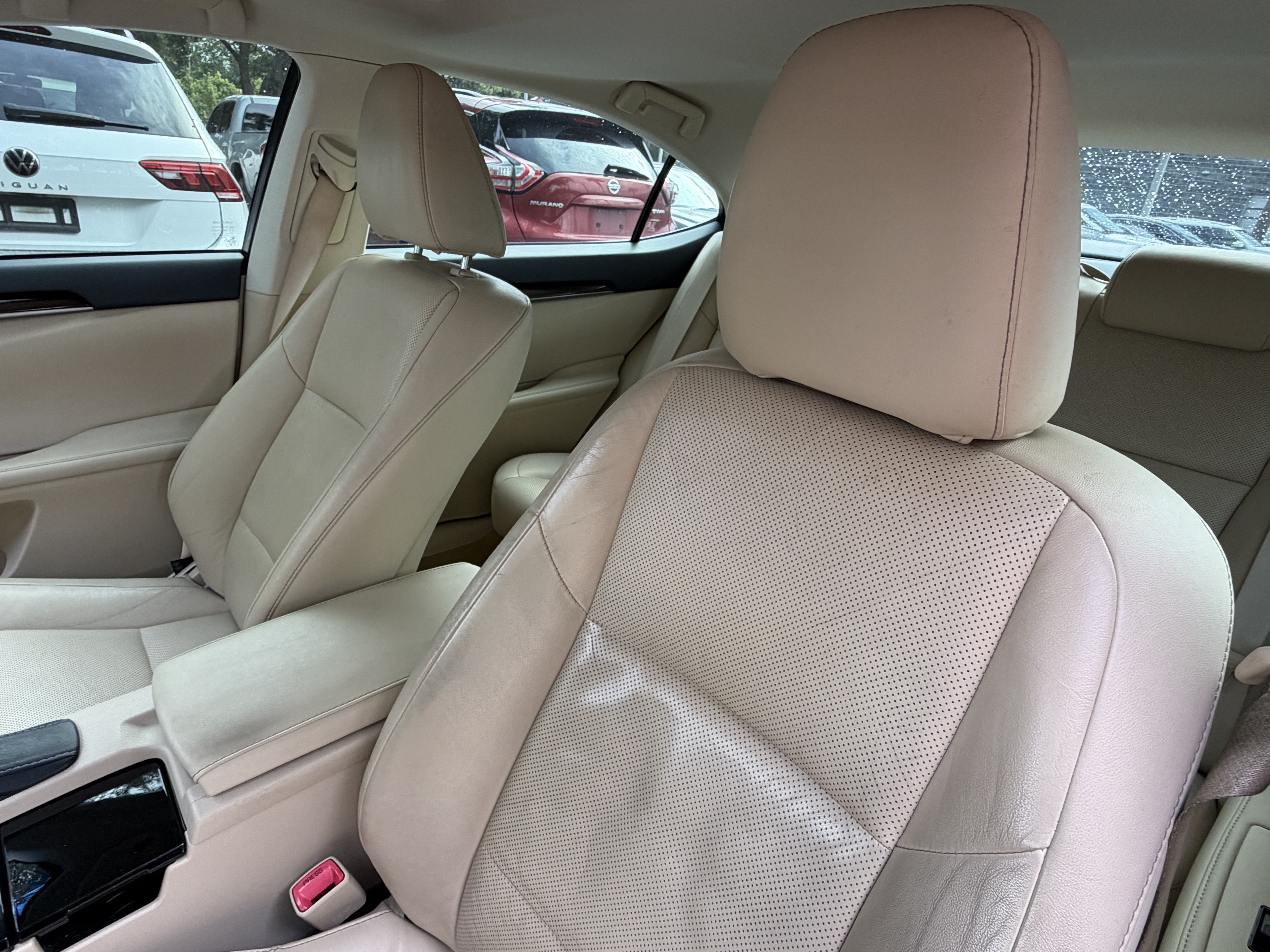 Used 2013 Lexus ES 350 w/ Luxury Pkg FWD image 17