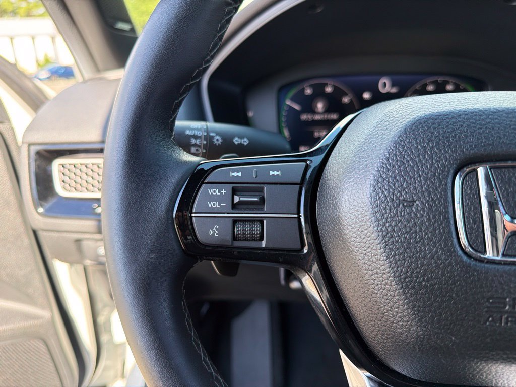 Used 2025 Honda Civic Sport image 16