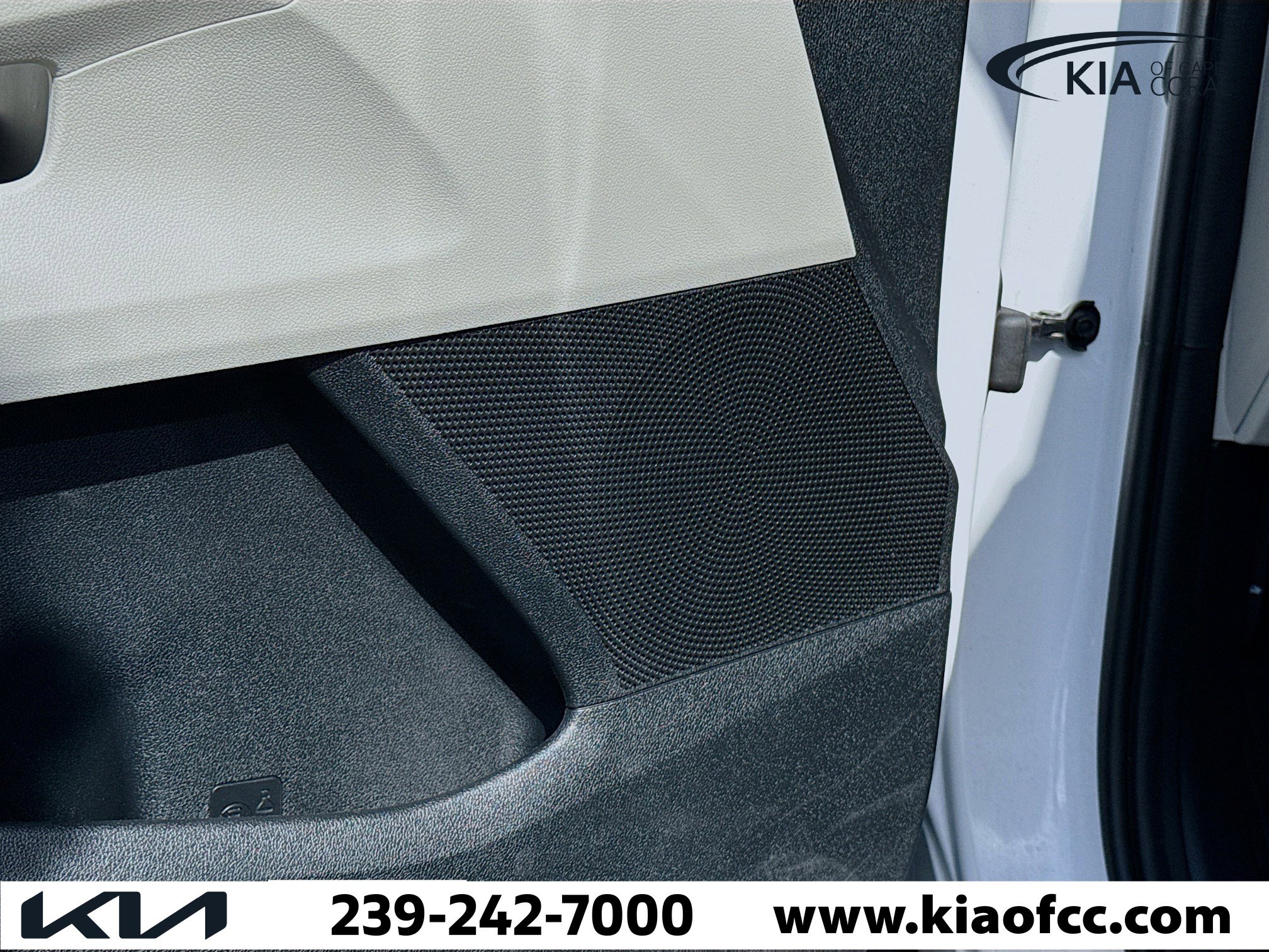 Used 2021 Kia Sorento EX w/ Panoramic Sunroof Package image 25