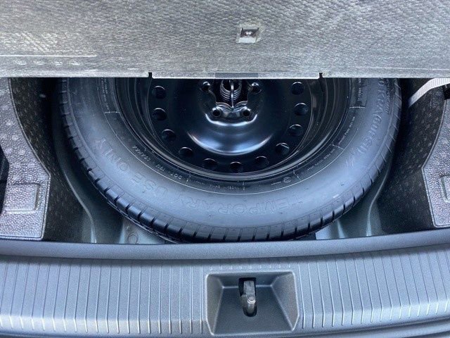 New 2025 Volkswagen Tiguan SE image 68