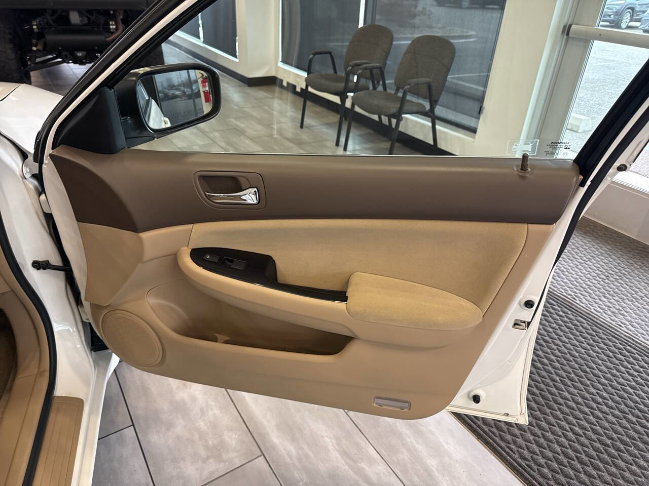 Used 2006 Honda Accord SE image 36
