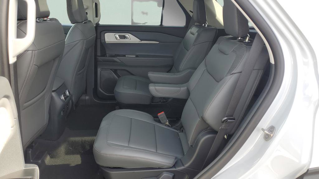 New 2026 Ford Explorer Active w/ Active Comfort Package AWD/4WD image 38