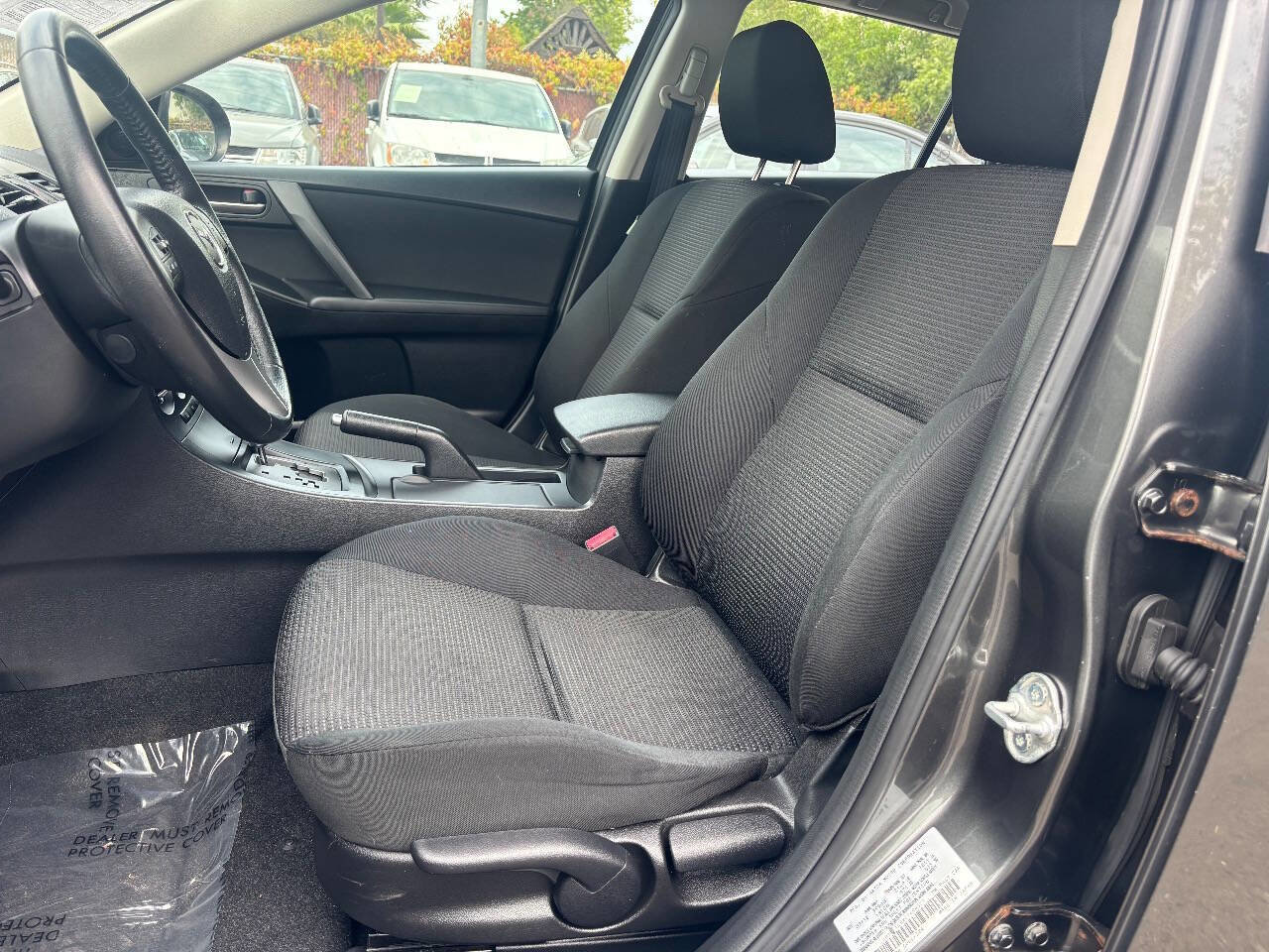 Used 2012 MAZDA MAZDA3 i Touring image 9