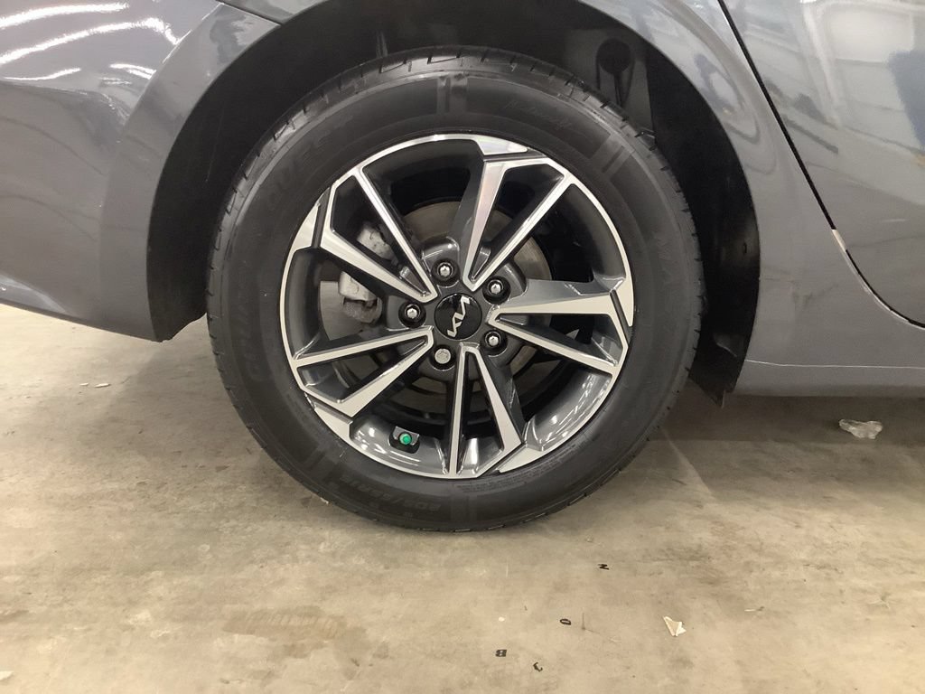 Certified 2023 Kia Forte LXS FWD image 21