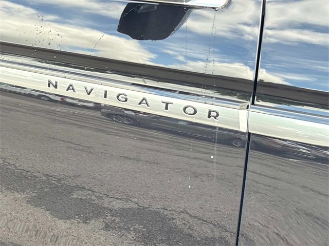 New 2025 Lincoln Navigator L Reserve image 10