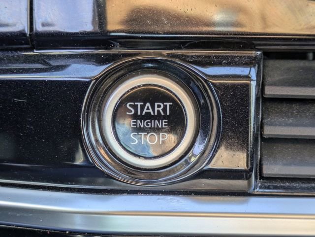 Used 2022 Nissan Pathfinder SV w/ SV Black Package image 19