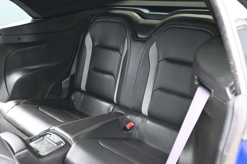 Used 2017 Chevrolet Camaro SS RWD image 32