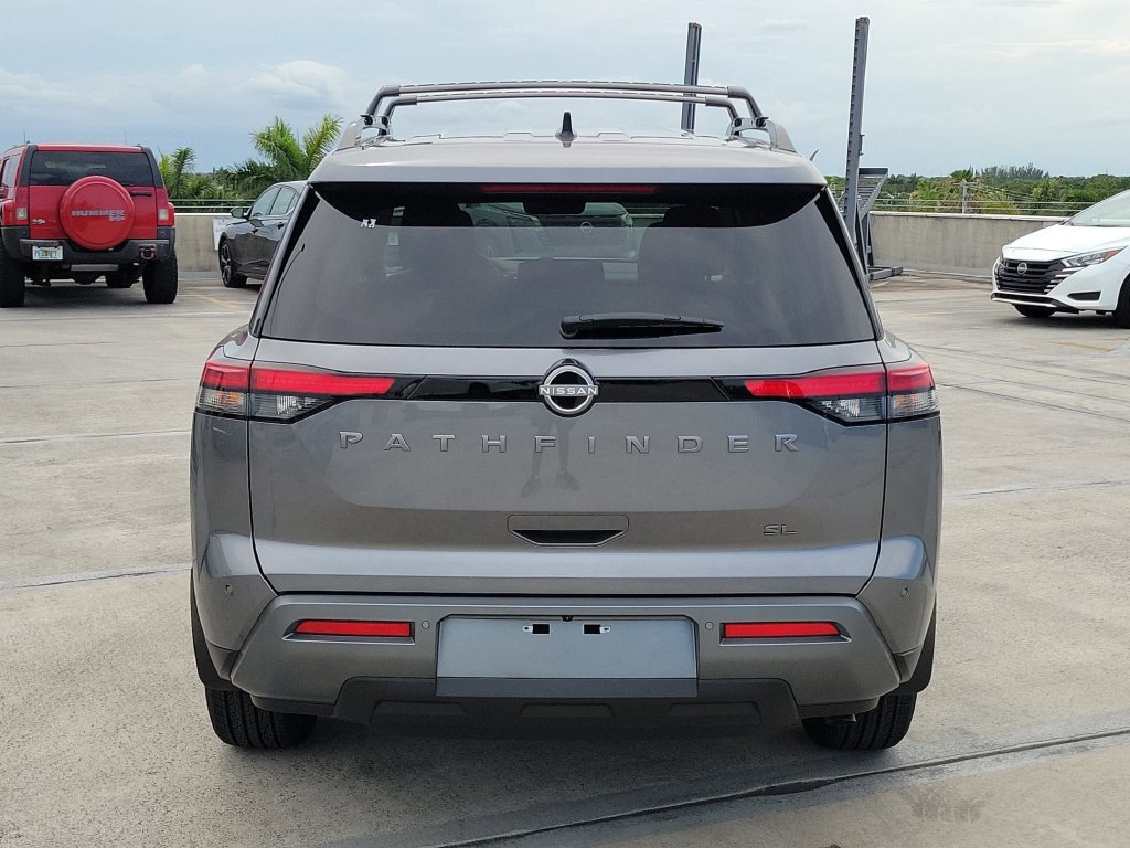 New 2026 Nissan Pathfinder SL FWD image 5