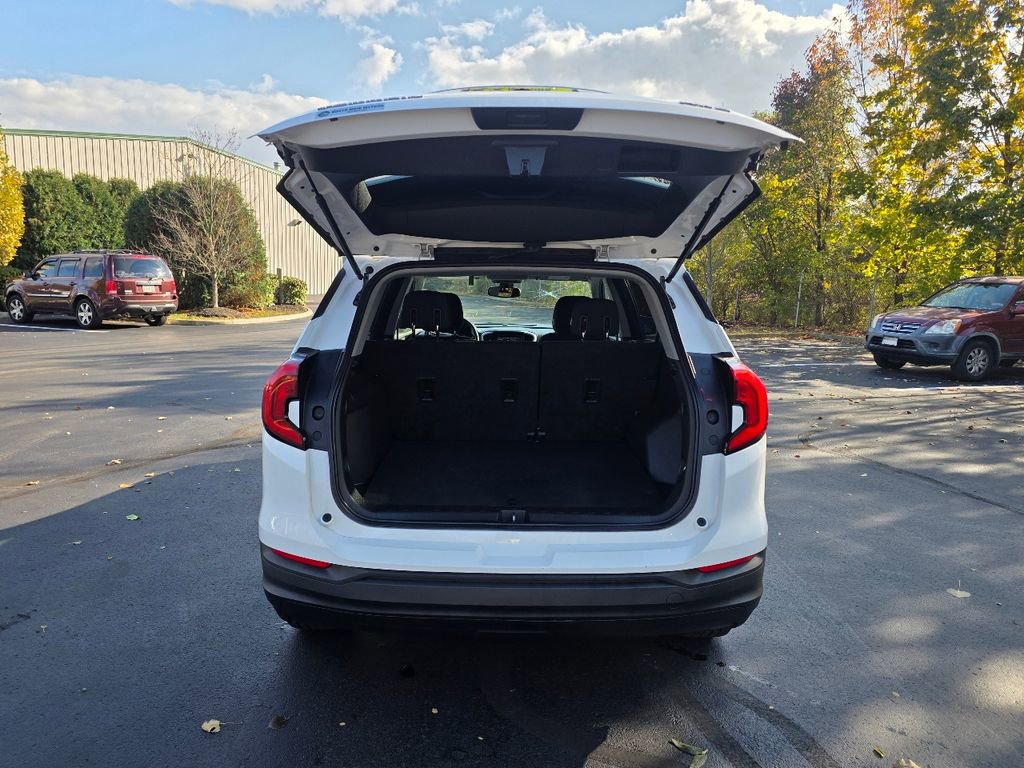 Used 2020 GMC Terrain SLE image 35