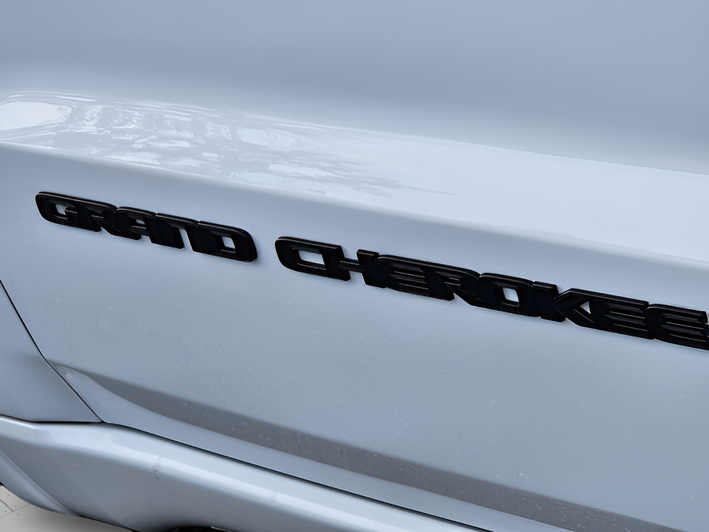 Used 2020 Jeep Grand Cherokee Altitude RWD image 32