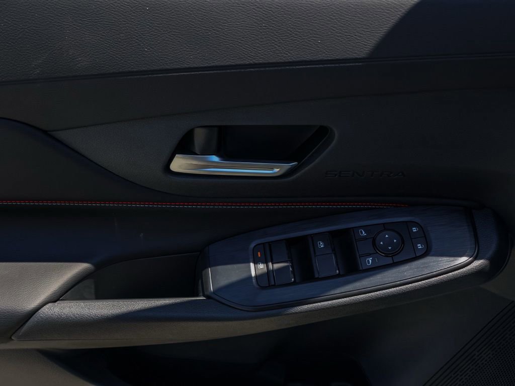 New 2026 Nissan Sentra SR FWD image 23