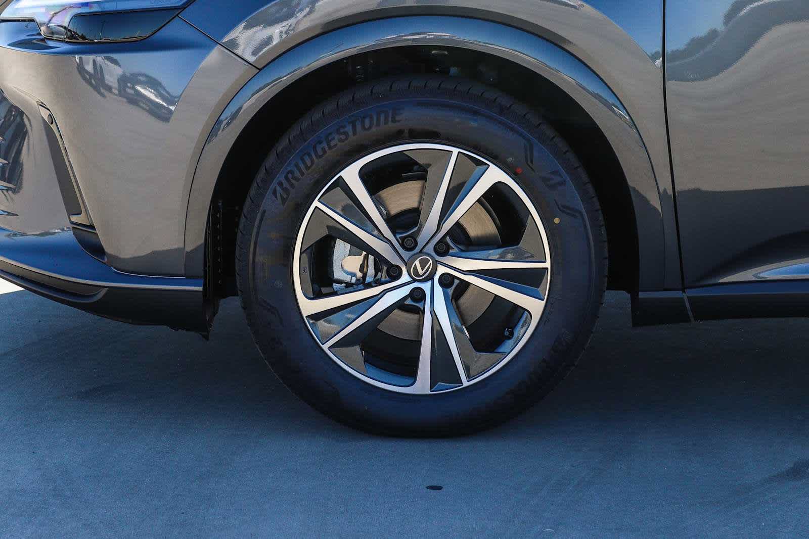 New 2026 Lexus RX 350 Premium w/ Accessory Package (Z1) FWD image 11