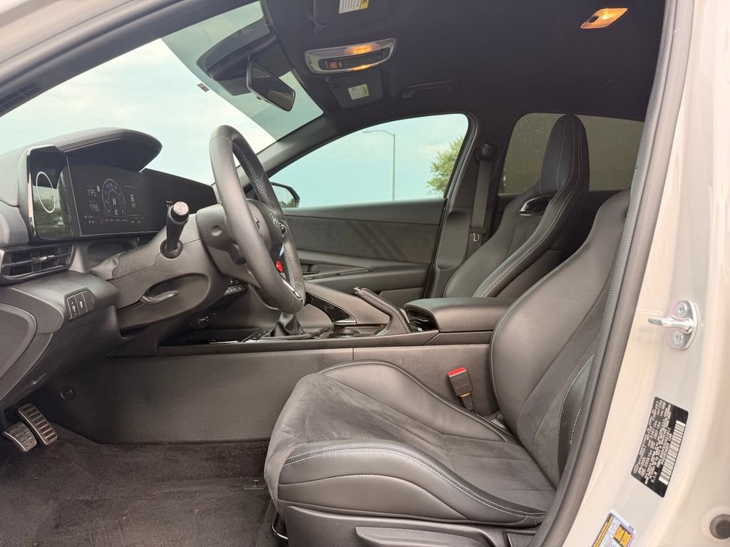 Used 2025 Hyundai Elantra N FWD image 2