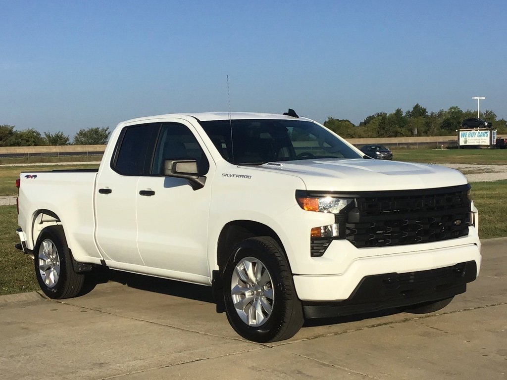 New 2025 Chevrolet Silverado 1500 Custom