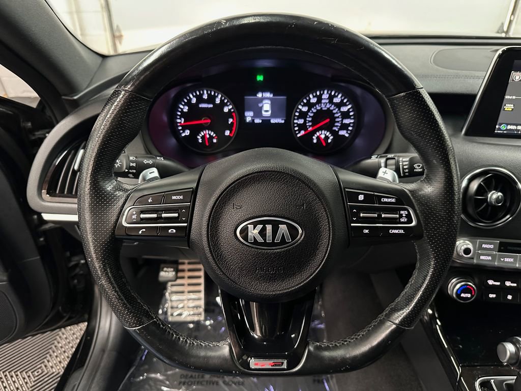 Used 2020 Kia Stinger GT-Line w/ Sun & Sound Package AWD/4WD image 14