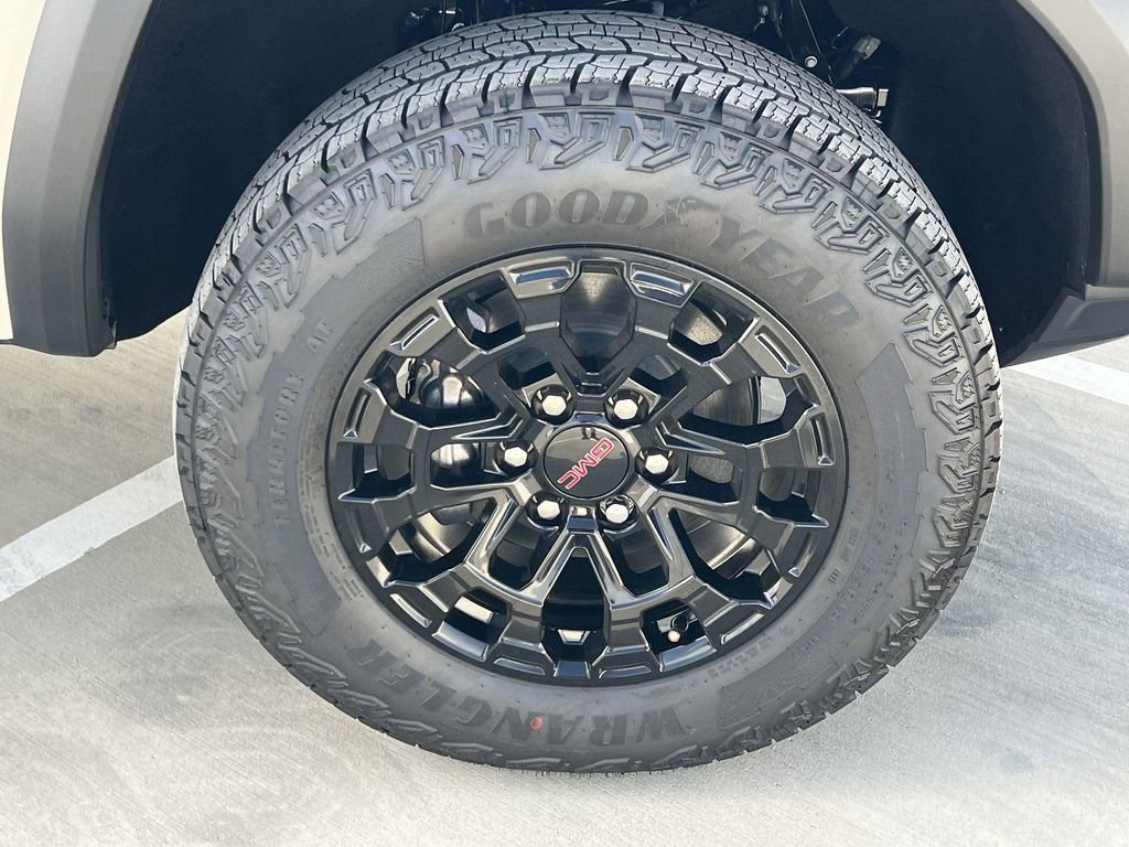 New 2026 GMC Canyon Elevation image 32