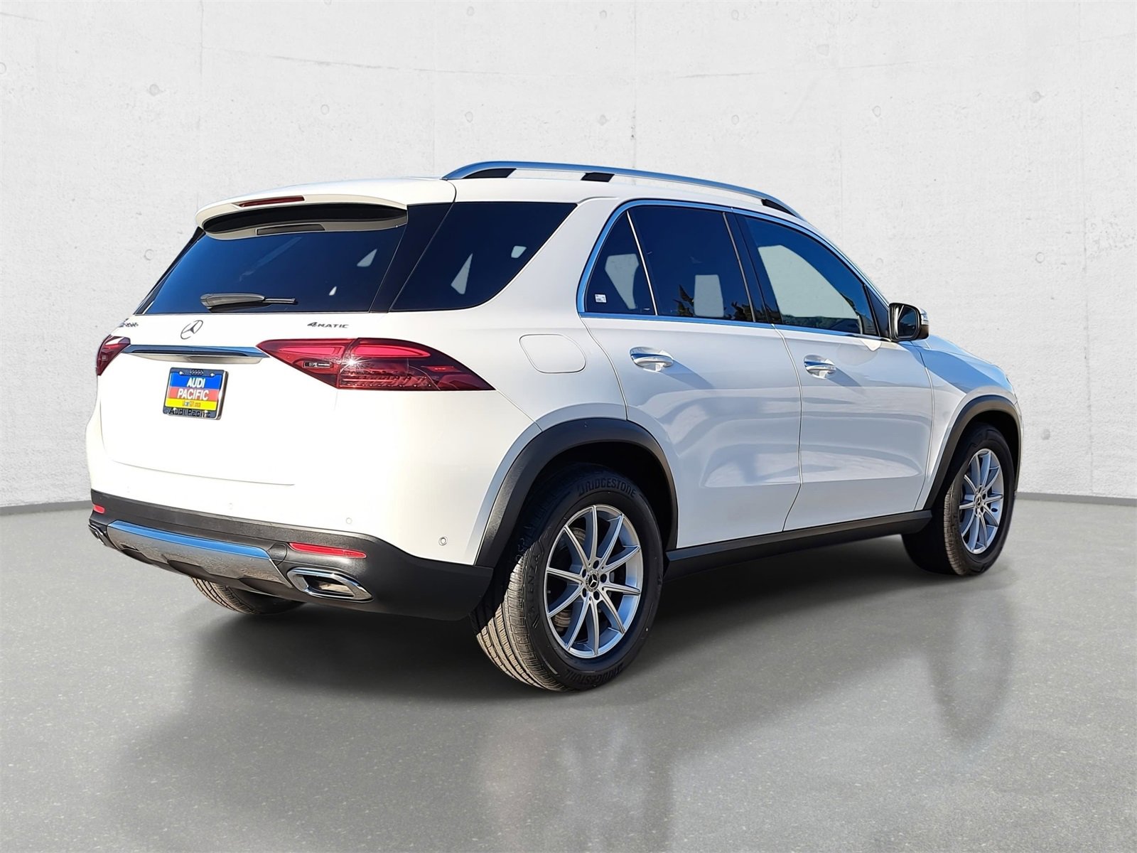 Used 2024 Mercedes-Benz GLE 450e 4MATIC image 5