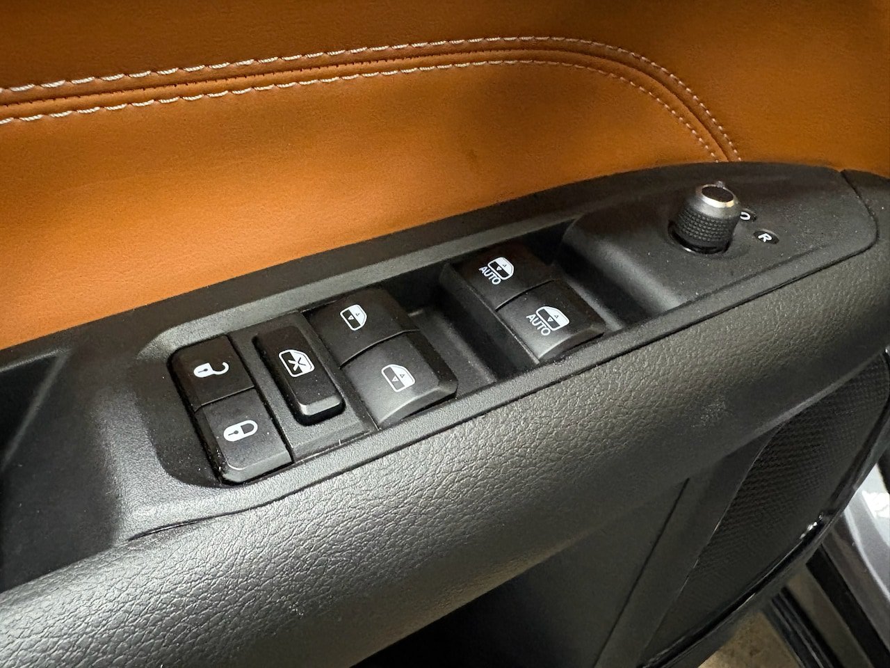 Used 2024 Jeep Compass Limited w/ Elite Group AWD/4WD image 14