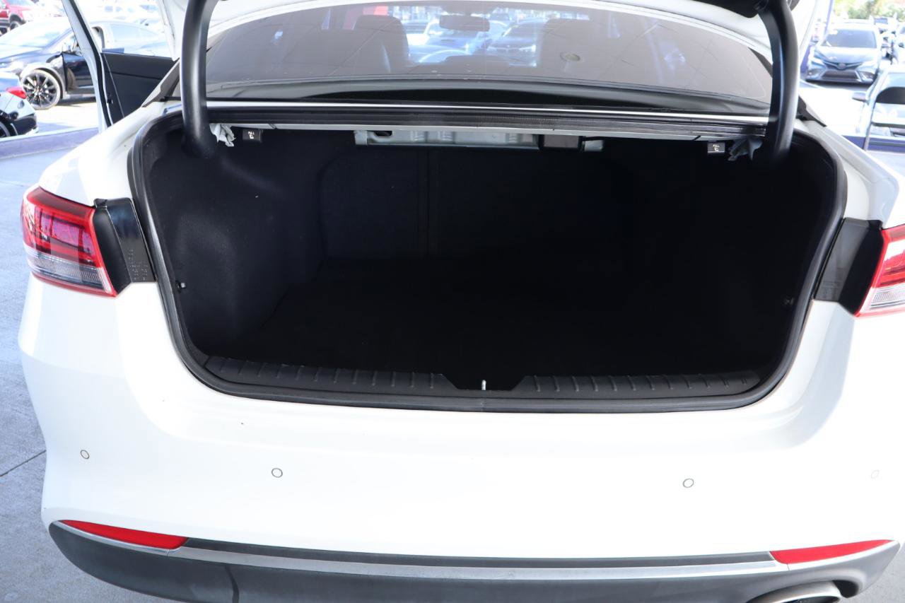 Used 2018 Kia Optima S w/ 18" Alloy Wheels Package image 32