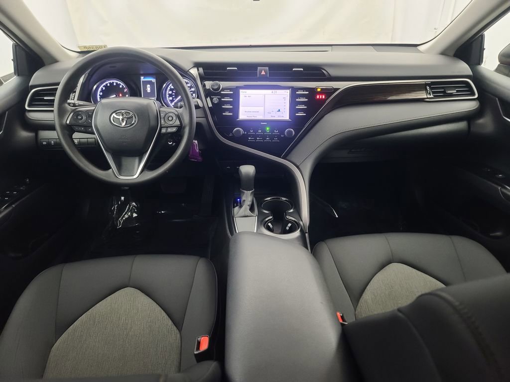 Used 2020 Toyota Camry LE image 21