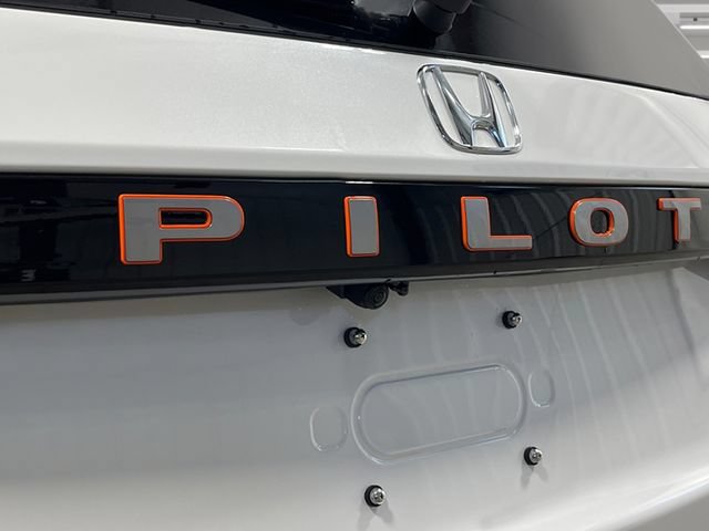 New 2026 Honda Pilot TrailSport image 9