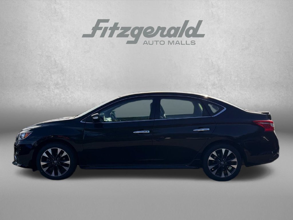 Used 2019 Nissan Sentra SR w/ Premium Package (SR) FWD image 5