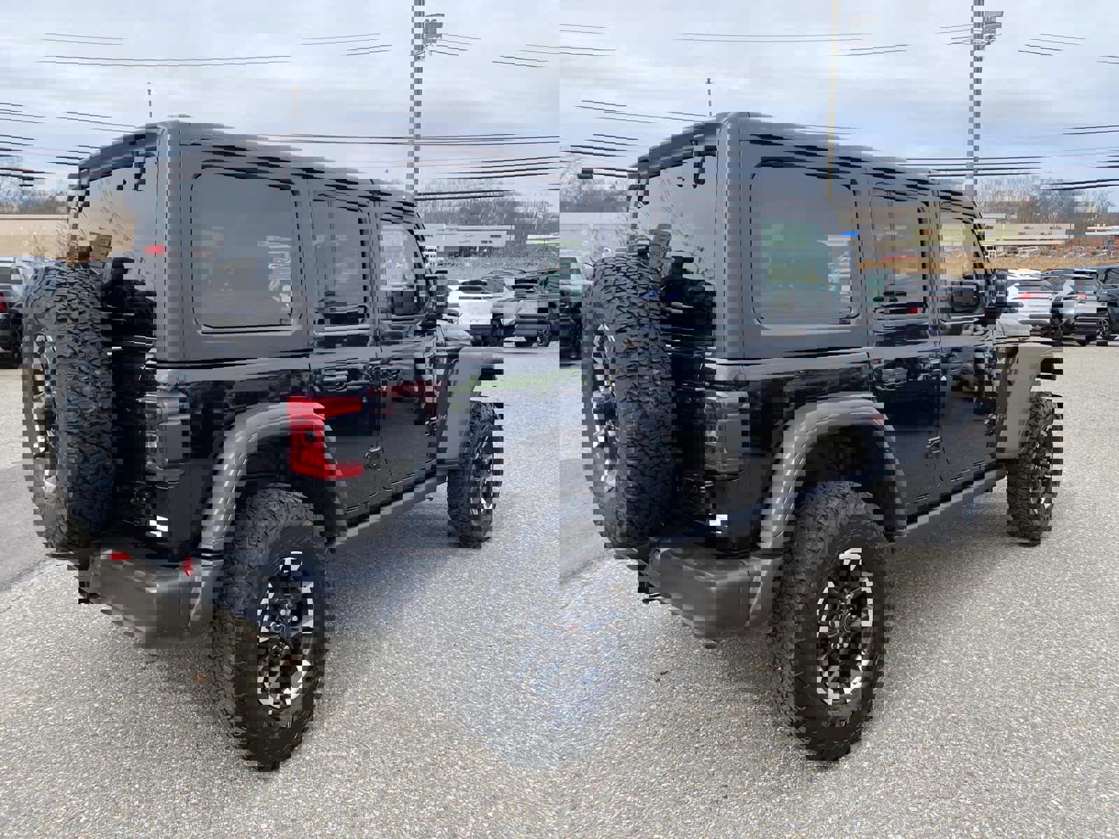 Certified 2025 Jeep Wrangler Unlimited Rubicon AWD/4WD image 3