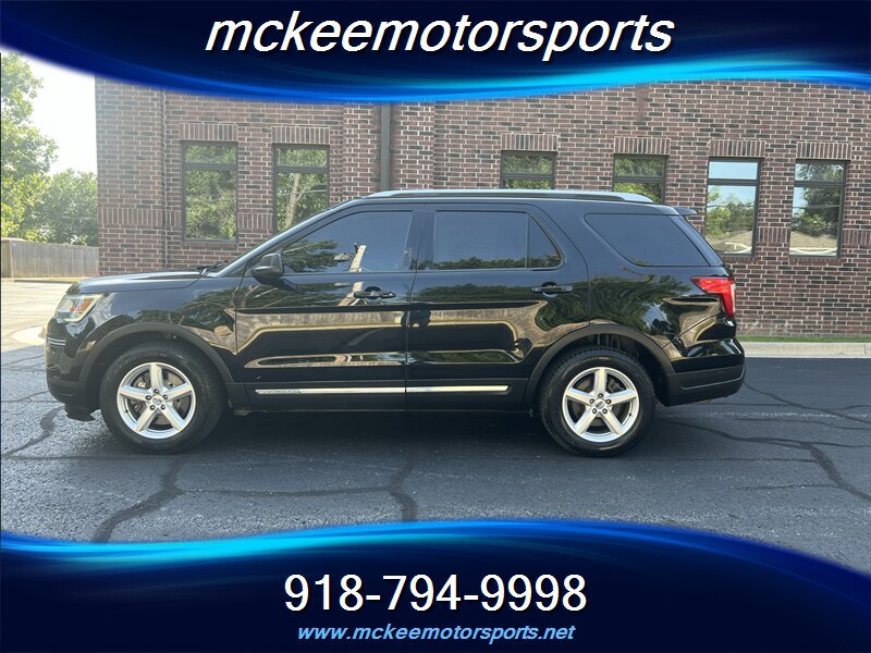 Used 2018 Ford Explorer XLT FWD image 16