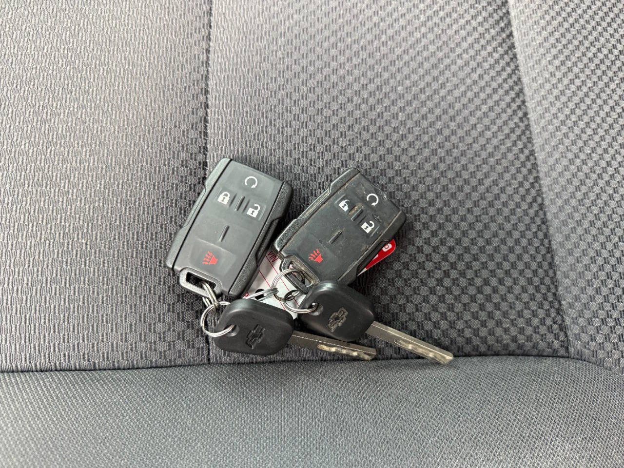 Used 2018 Chevrolet Silverado 1500 LT w/ All Star Edition image 19